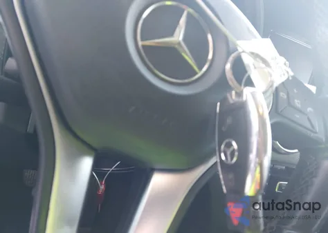 2015 Mercedes-Benz Glk 350 z USA, uszkodzony, nr VIN WDCGG5HB1FG340801